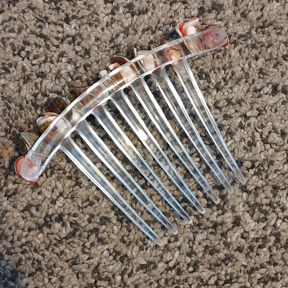 Shell Hair Piece - Picture 3 of 3